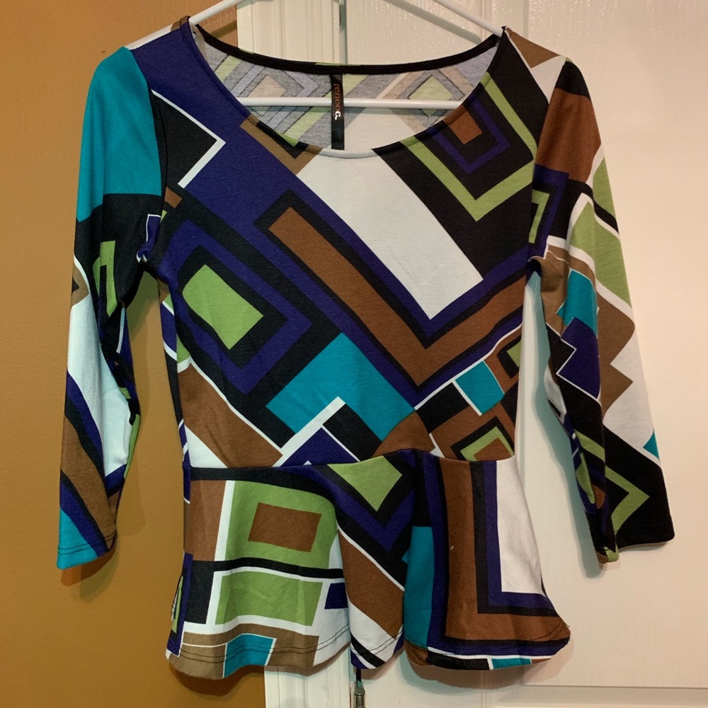 Women’s Color-block pattern top